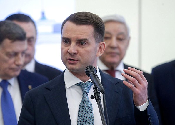 Председатель Комитета по труду, социальной политике и делам ветеранов Ярослав Нилов