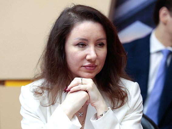 Кандидат на должность заместителя Председателя Правительства РФ – Руководителя Аппарата Правительства РФ Ирина Окладникова