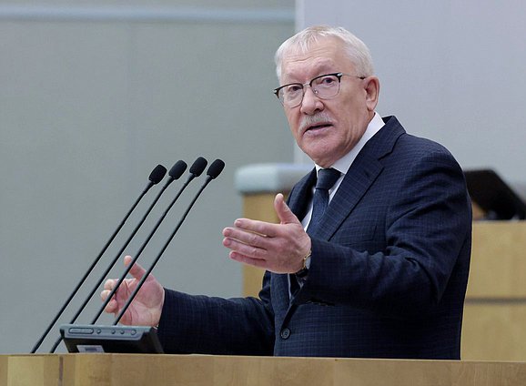 Председатель Комитета по контролю Олег Морозов