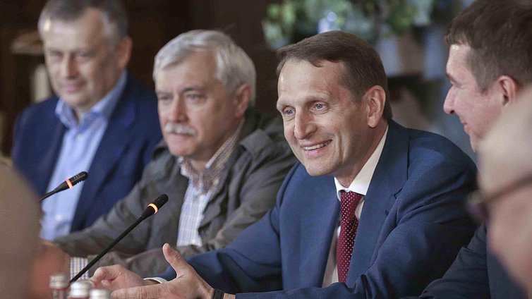 Совещание по вопросам развития киностудии «Ленфильм» в период 2016-2019 гг. 
