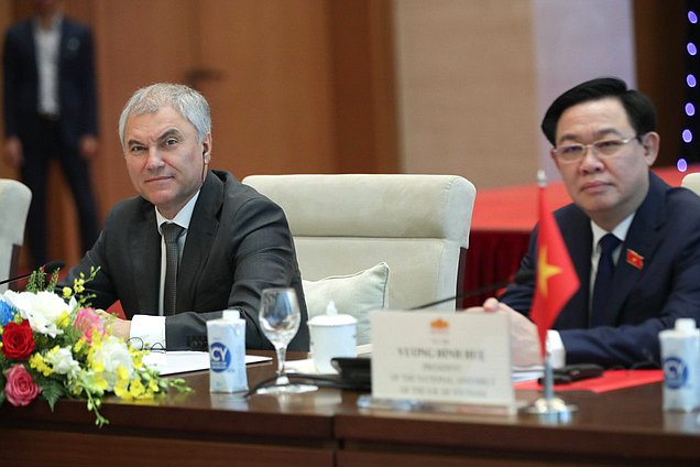 Chairman of the State Duma Vyacheslav Volodin and Chairman of the National Assembly of the Socialist Republic of Vietnam Vương Đình Huệ. 2nd meeting of the Inter-parliamentary Commission on Cooperation between the State Duma and the National Assembly of Vietnam