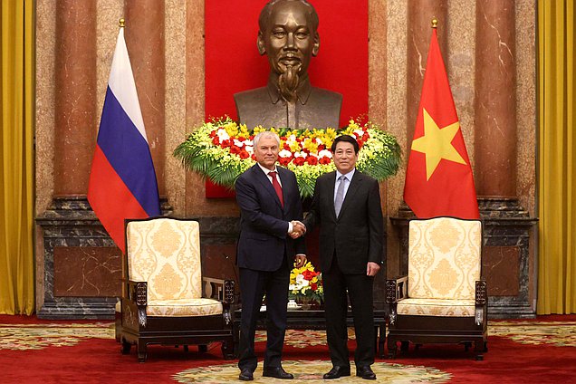 Chairman of the State Duma Vyacheslav Volodin and President of the Socialist Republic of Vietnam Lương Cường