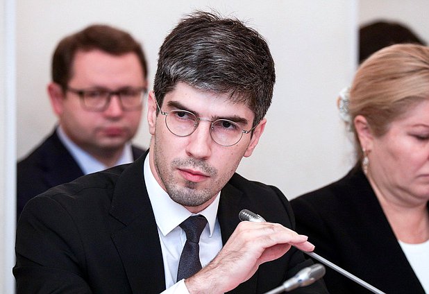 Директор Департамента бюджетной политики в сфере труда и социальной защиты Министерства Финансов РФ Курбан Курбанов