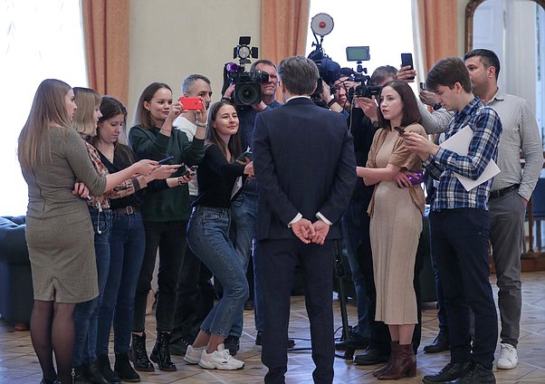 Член «Партии Роста», музыкант Сергей Шнуров