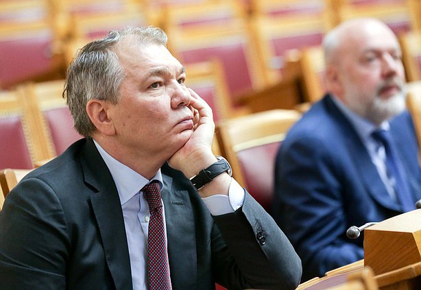 Председатель Комитета по делам СНГ, евразийской интеграции и связям с соотечественниками Леонид Калашников