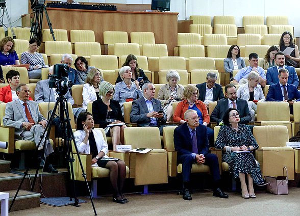 Расширенное совместное заседание Комитетов по контролю, по просвещению, по физической культуре и спорту, по охране здоровья и по развитию гражданского общества, вопросам общественных и религиозных объединений