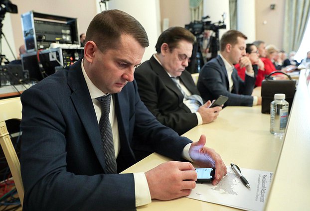 Председатель Комитета по труду, социальной политике и делам ветеранов Ярослав Нилов