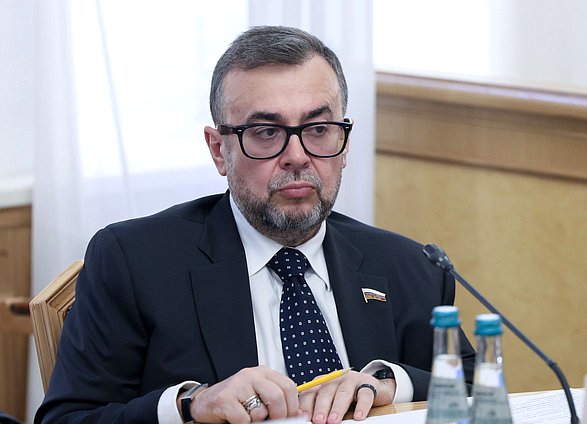 Член Комитета по физической культуре и спорту Александр Воробьев