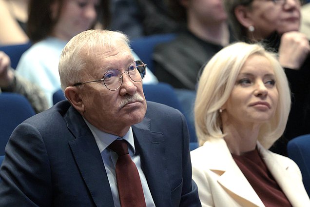 Председатель Комитета ГД по контролю Олег Морозов и Председатель Комитета ГД по культуре Ольга Казакова