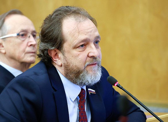 Первый заместитель Председателя Комиссии по Регламенту и обеспечению деятельности Государственной Думы Андрей Кузнецов
