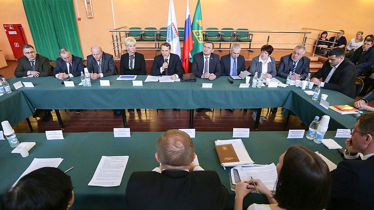 Круглый стол на тему «Ленинградская область: 
от качества здравоохранения к качеству жизни». 
