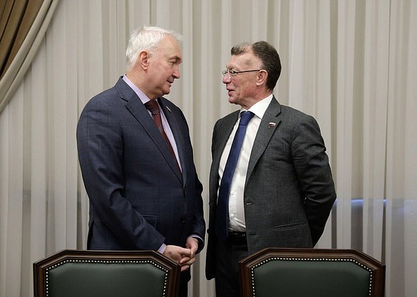 Chairman of the Committee on Defence Andrey Kartapolov and Chairman of the Committee on Economic Policy Maxim Topilin