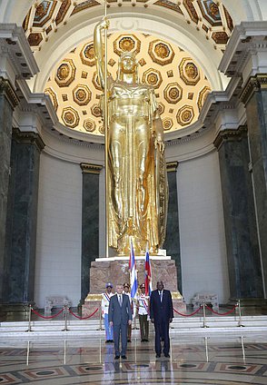 Председатель Государственной Думы Вячеслав Володин и Председатель Национальной ассамблеи народной власти и Государственного Совета Республики Куба Эстебан Ласо Эрнандес