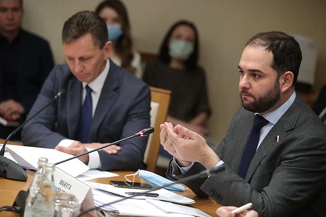 Первый заместитель Председателя Комитета по науке и высшему образованию Александр Мажуга