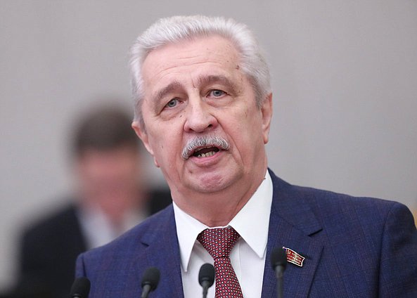 Член Комитета по охране здоровья Николай Осадчий