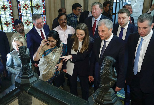 Chairman of the State Duma Vyacheslav Volodin visited the University of Mumbai