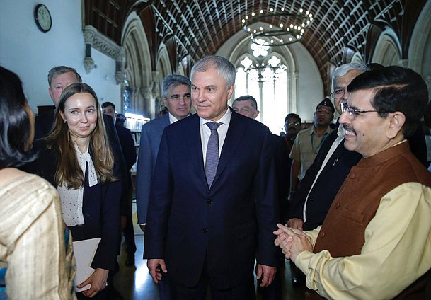 Chairman of the State Duma Vyacheslav Volodin visited the University of Mumbai