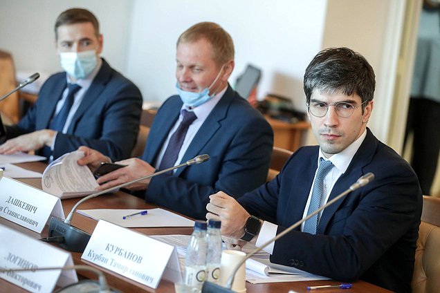 Директор Департамента бюджетной политики в сфере труда и социальной защиты Министерства Финансов РФ Курбан Курбанов