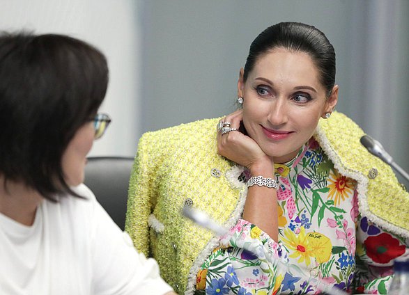 Член Комитета по международным делам Роза Чемерис