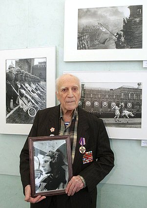 Открытие фотовыставки "Дороги войны". Юрий Кривоносов, военный фотограф.