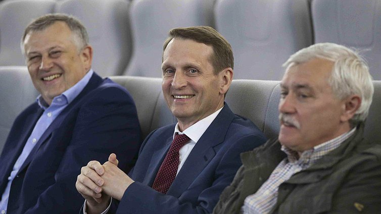 Просмотр фильма о киностудии «Ленфильм». 
