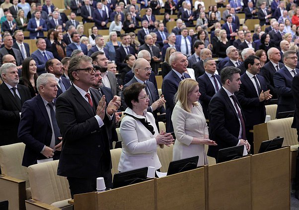Парламентские слушания на тему «О развитии отраслей легкой промышленности в РФ»