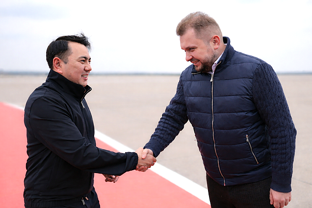 Председатель Жогорку Кенеша Киргизской Республики Марлен Маматалиев и заместитель Председателя Государственной Думы Борис Чернышов