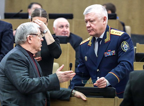 Председатель Комитета по безопасности и противодействию коррупции Василий Пискарев