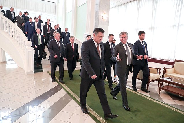 Speaker of the Legislative Chamber of the Oliy Majlis Nuriddinjon Ismailov and Chairman of the State Duma Viacheslav Volodin