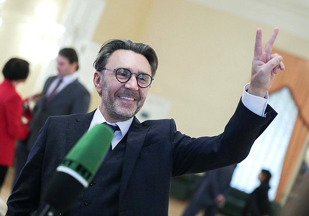 Член «Партии Роста», музыкант Сергей Шнуров