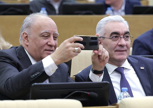 Парламентские слушания на тему «О развитии отраслей легкой промышленности в РФ»