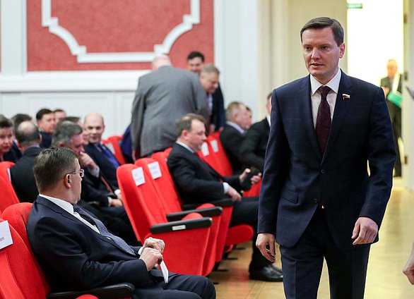 Член Комитета по государственному строительству и законодательству Даниил Бессарабов