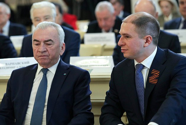 Председатель Законодательного Собрания Ленинградской области Сергей Бебенин и Первый заместитель Председателя Комитета по контролю Михаил Романов