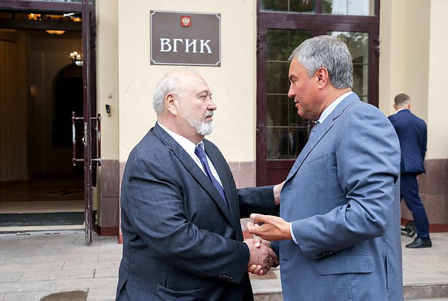 Ректор ВГИК им. С.А.Герасимова Владимир Малышев и Председатель Государственной Думы Вячеслав Володин