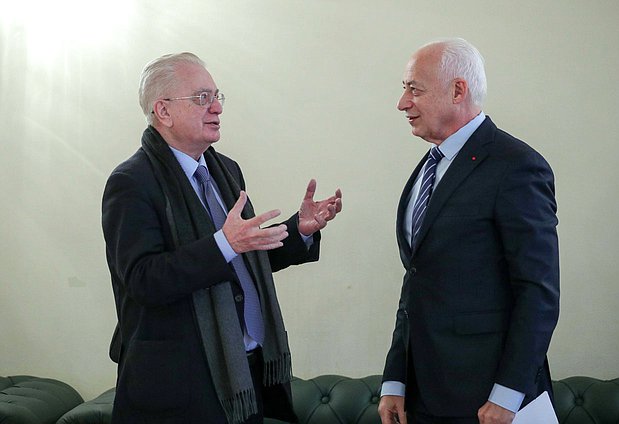 Генеральный директор Государственного Эрмитажа Михаил Пиотровский и Президент Московского международного Дома музыки Владимир Спиваков