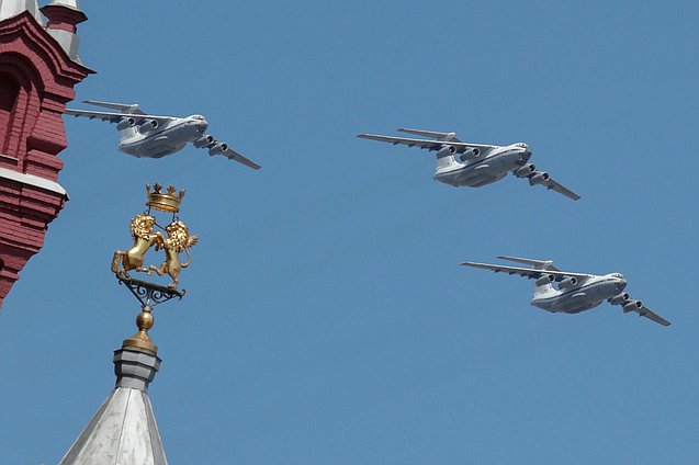 Парад самолет