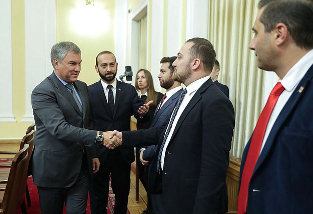 Chairman of the State Duma Viacheslav Volodin and President of the National Assembly of the Republic of Armenia Ararat Mirzoyan