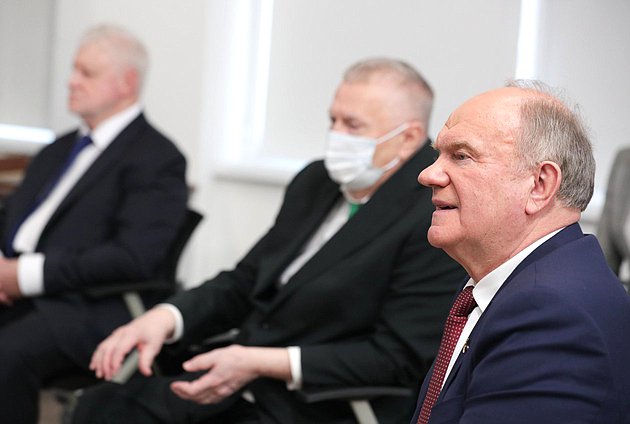 Руководитель фракции КПРФ Геннадий Зюганов