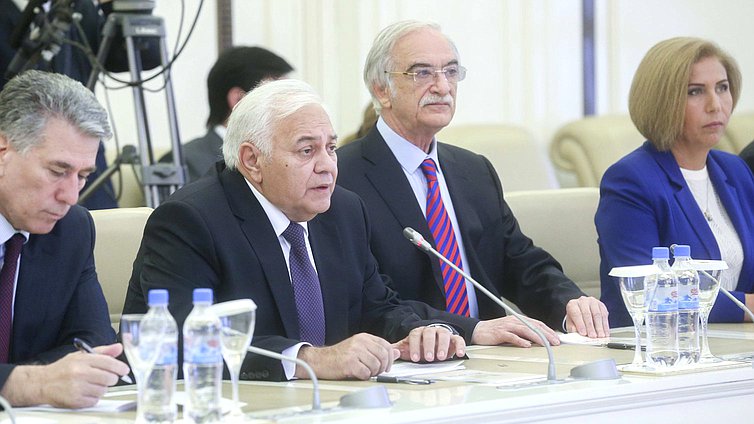 Встреча российских парламентариев во главе с Председателем ГД Вячеславом Володиным с Председателем Милли Меджлиса Октаем Осадовым