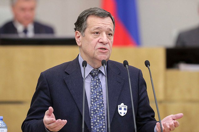 Председатель Комитета по бюджету и налогам Андрей Макаров