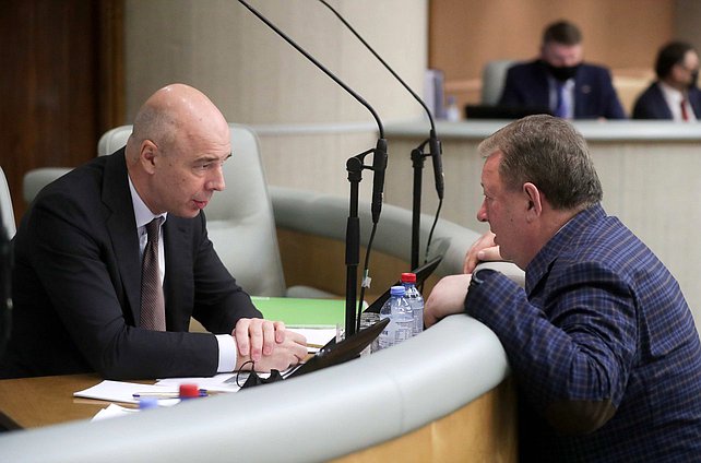Министр финансов РФ Антон Силуанов и Председатель Комитета по аграрным вопросам Владимир Кашин