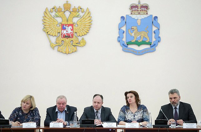 Встреча Председателя Государственной Думы Вячеслава Володина с депутатами Псковского областного Собрания депутатов и Псковской городской Думы, главами муниципальных образований Псковской области