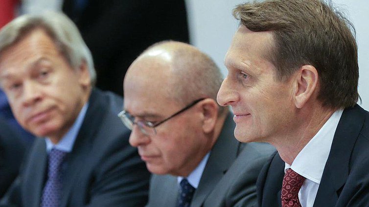Рабочий визит Председателя Государственной Думы
Федерального Собрания Российской Федерации С.Е.Нарышкина
в Швейцарскую Конфедерацию.  Встреча с Председателем Национального совета Парламента Швейцарской Конфедерации Стефáном Россини́.
