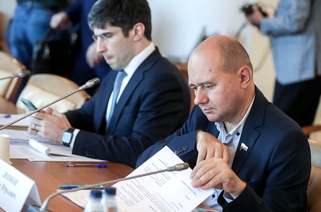 Заместитель Председателя Комитета по развитию гражданского общества, вопросам общественных и религиозных объединений Олег Леонов