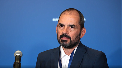 Пресс-подход депутата законодательного собрания г. Буэнос-Айрес (2013–2017) Хосе Круса Кампаньоли