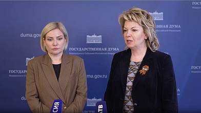 Пресс-подход Председателя Комитета по культуре Елены Ямпольской и кандидата на должность Министра культуры РФ Ольги Любимовой