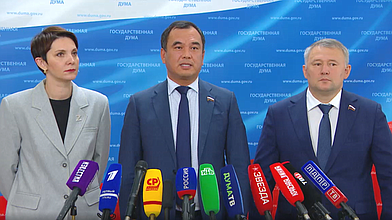 Пресс-подход представителей фракции «Единая Россия»
