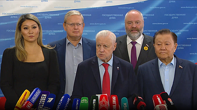 Пресс-подход представителей фракции "Справедливая Россия - За правду"