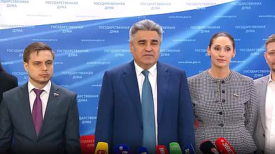 Пресс-подход представителей фракции «Новые люди»