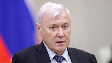 Пресс-подход Председателя Комитета по финансовому рынку Анатолия Аксакова на тему «Совершенствование закона об ОСАГО»